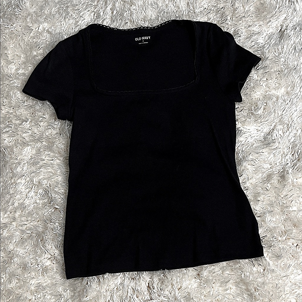 Old Navy Women's Black Tee